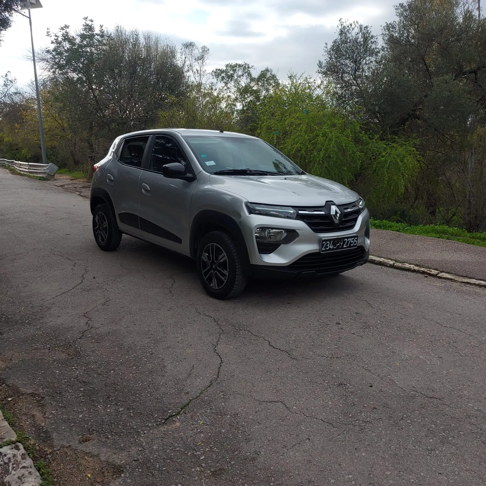 Voiture-citadine-pas-chere-en-Tunisie-–-Renault-Kwid-2023