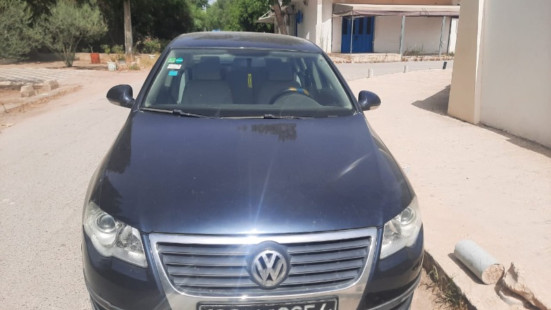 Volkswagen-Passat-B6-2007-en-bon-etat-a-vendre-a-Tunis