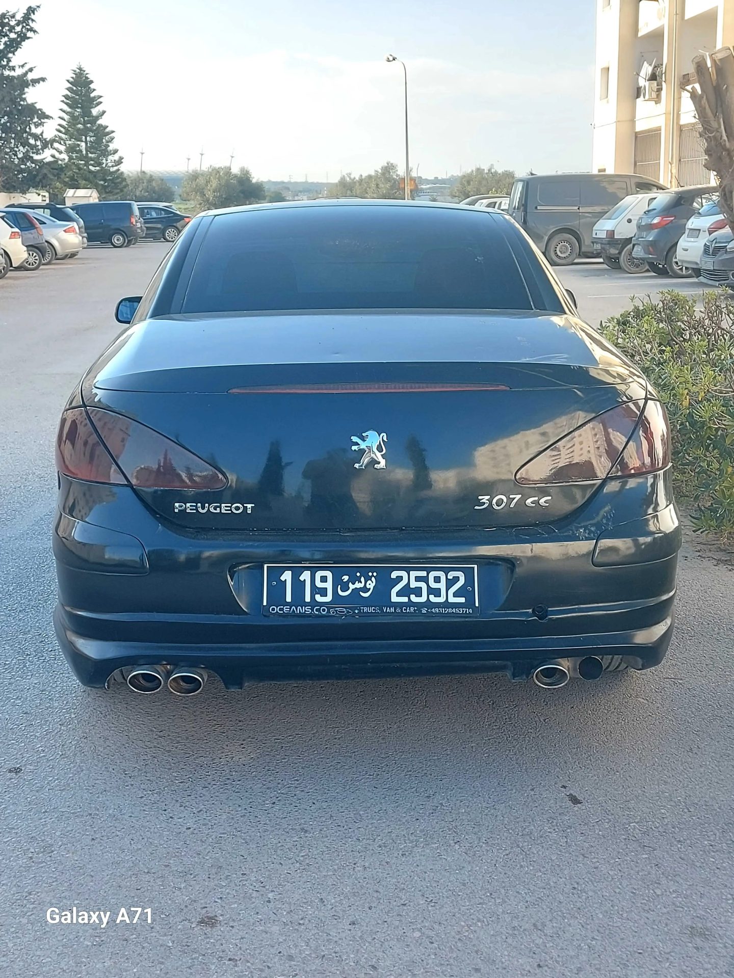 vue-coffre-voiture-Peugeot-307-CC-2012-Tunisie