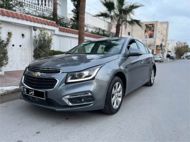 Annonce-Chevrolet-Cruze-automatique-en-excellent-etat-a-Ariana