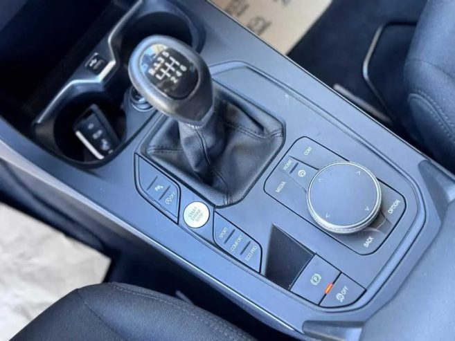 BMW-116i-avec-regulateur-et-limiteur-de-vitesse
