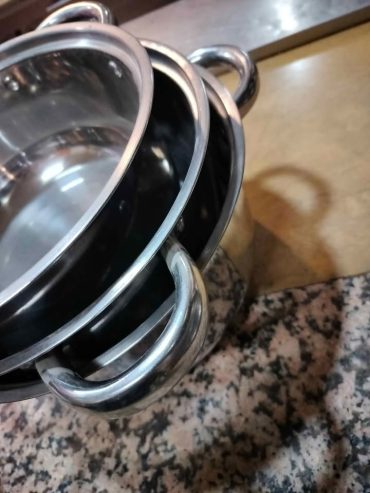 Casseroles-en-inox-18-10-comme-neuves-a-vendre-prix-85-dinars