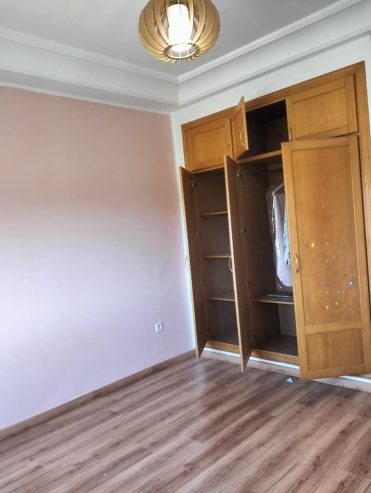 Chambre-avec-dressing-a-La-Soukra