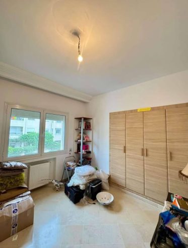 Chambre-avec-dressing-dans-appartement-S2-haut-standing-a-vendre-a-Cite-Wahat
