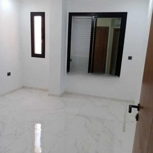 Chambre-dans-un-appartement-S2-haut-standing-a-Sahloul-4