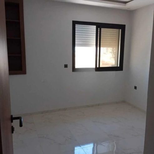 Chambre-dans-un-appartement-a-Sahloul-4