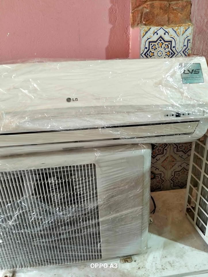 Climatiseur-LG-12000-BTU-chaud-froid-a-vendre-a-Tunis