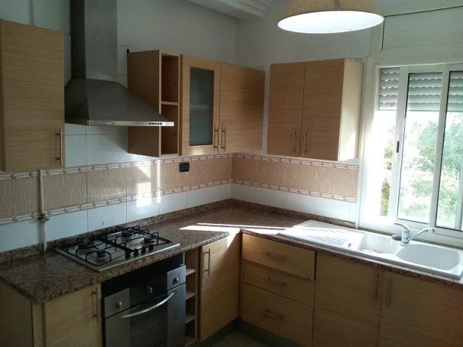 Cuisine-dans-Appartement-spacieux-et-lumineux-a-louer-a-La-Marsa