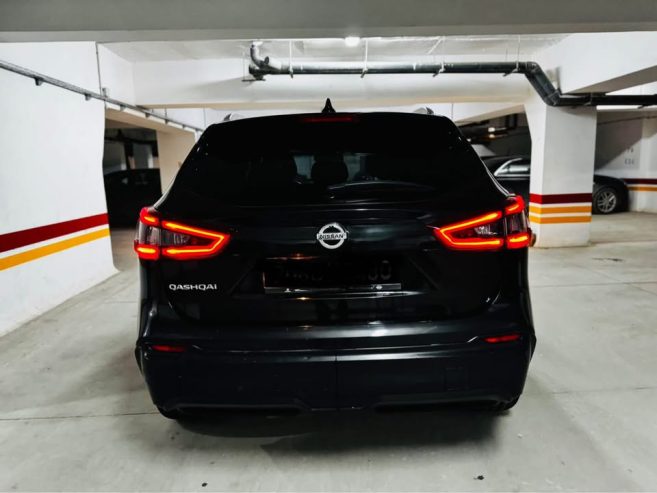 Feux-arriere-SUV-Nissan-Qashqai-a-vendre-en-Tunisie