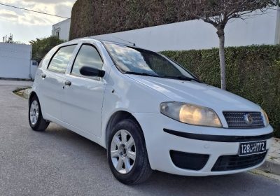 À Vendre : Fiat Punto 3 Blanche 2007