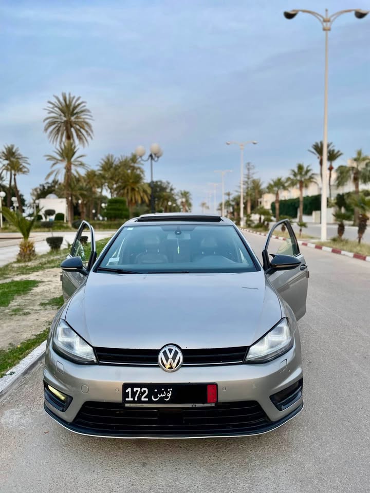 Golf-7-essence-en-tres-bon-etat-a-Monastir