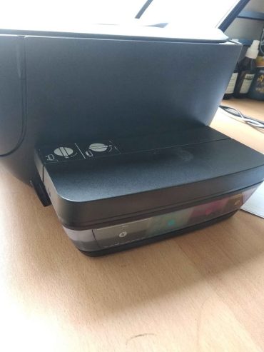 HP-DeskJet-GT-5810-en-excellent-etat-disponible-a-La-Marsa