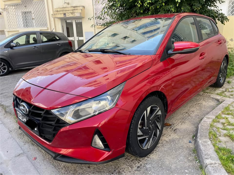 Hyundai-i20-2023-a-vendre-en-Tunisie