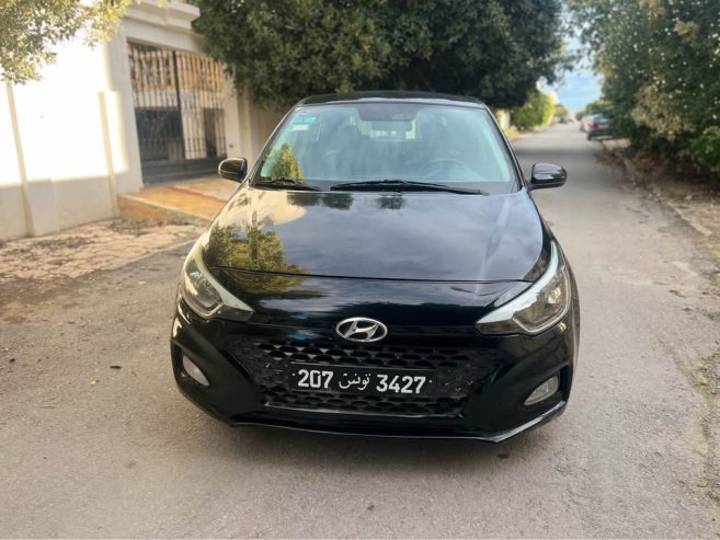 Hyundai-i20-essence-manuelle-toutes-options-a-vendre