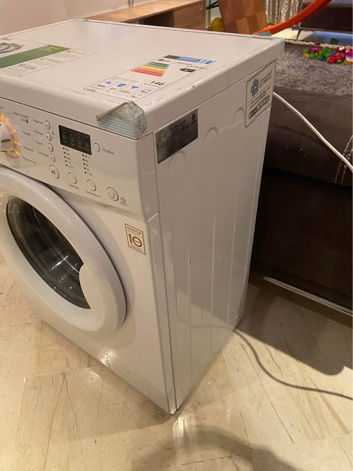 Lave-linge-LG-avec-faible-consommation-denergie-et-moteur-silencieux