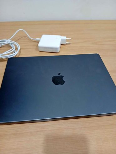 MacBook-Pro-M3-Pro-2023-a-vendre-en-Tunisie