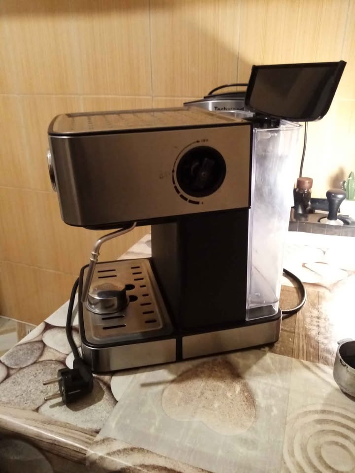 Machine-a-cafe-puissante-et-compacte-a-vendre