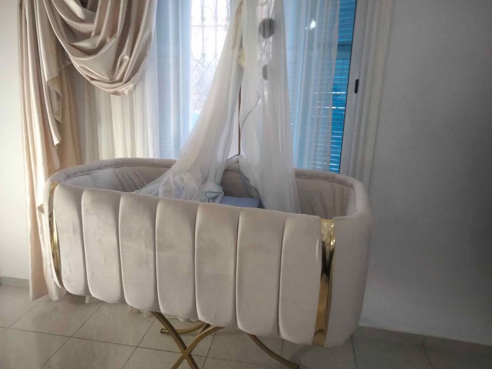 Mobilier-chambre-bebe-neuf-et-de-qualite-a-vendre-en-Tunisie