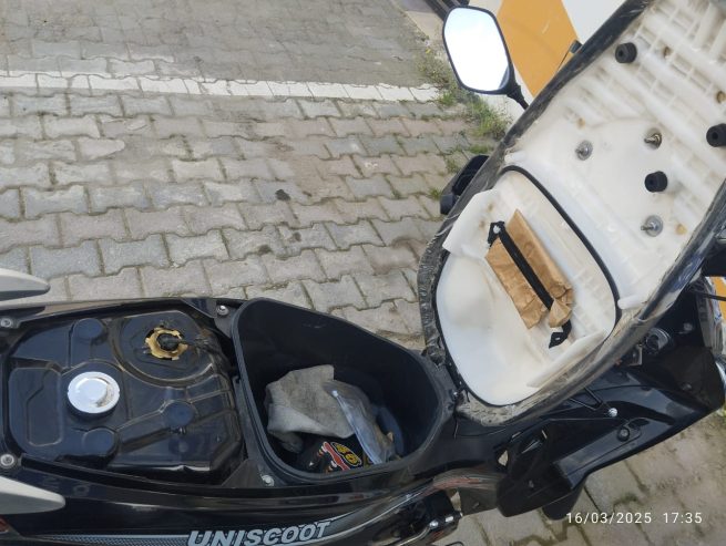 Moto-Uniscoot-Tiger-125-cc-en-vente-a-Ariana