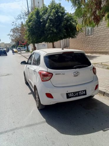Petite-citadine-Hyundai-i10-2016-a-vendre