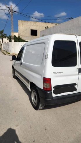 Peugeot-Partner-en-bon-etat-a-vendre-a-Ariana