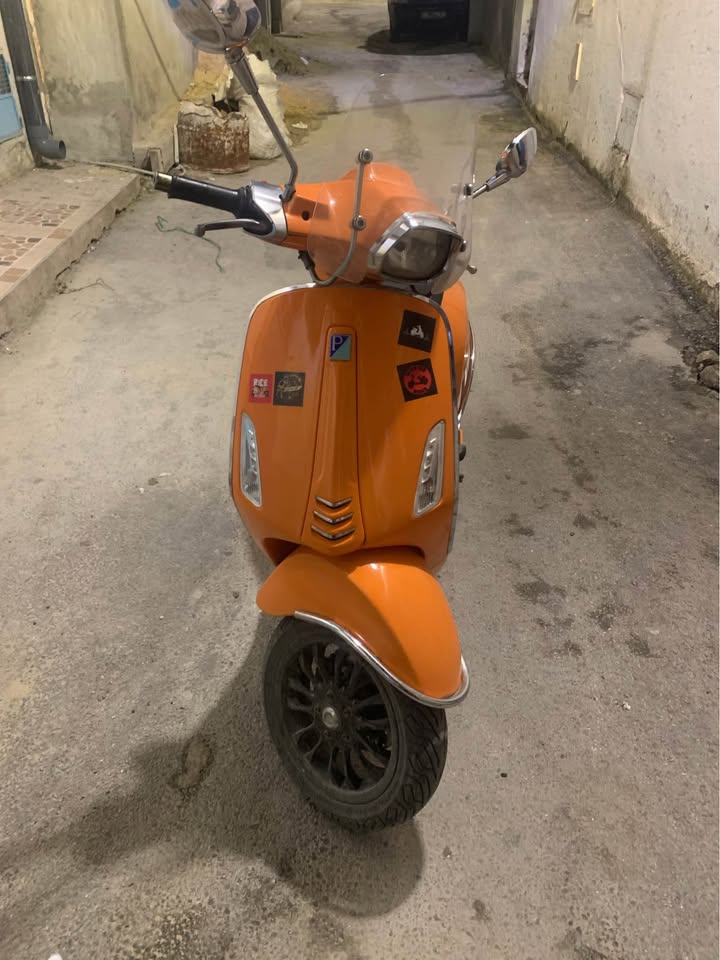 Piaggio-Sprint-150-en-vente-a-Tunis