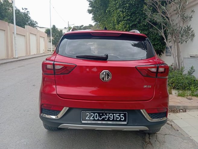 SUV-essence-MG-ZS-2021-avec-climatisation-automatique-et-options-avancees