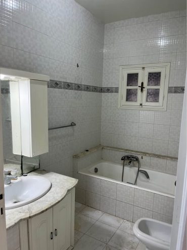 Salle-de-bain-dans-Appartement-S3-a-louer-a-Sfax