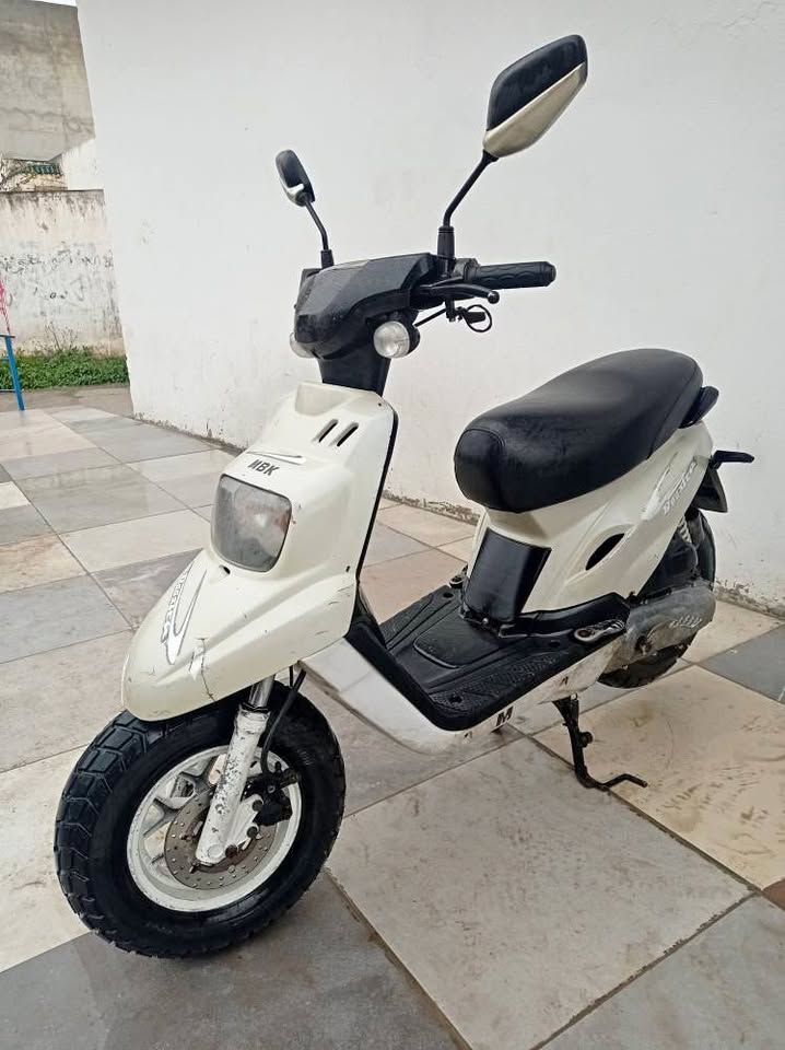 Scooter-MBK-Booster-Spirit-a-vendre-en-Tunisie