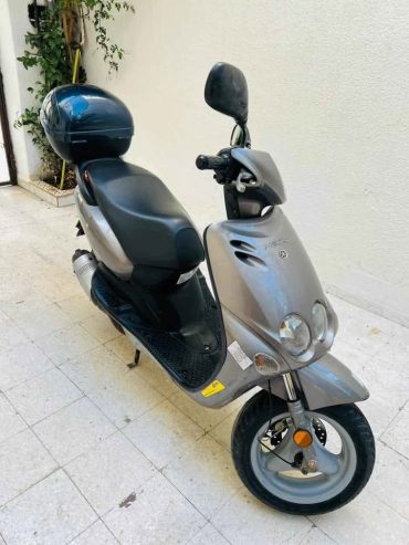 Scooter-Yamaha-Ovetto-50cc-automatique-a-vendre