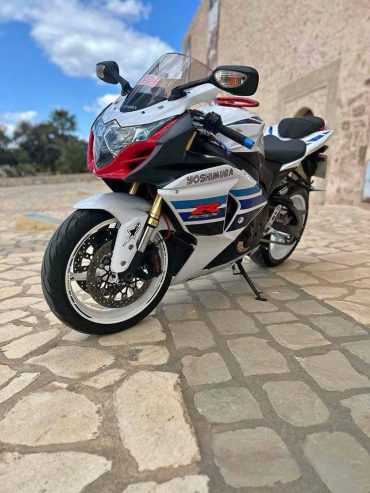 Suzuki-GSX-R-1000-2014-a-vendre-en-Tunisie-excellent-etat