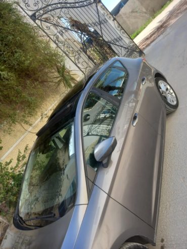 Toit-panoramique-ouvrant-de-la-Seat-Leon-2016