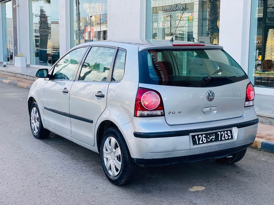 Voiture-citadine-fiable-et-economique-en-Tunisie