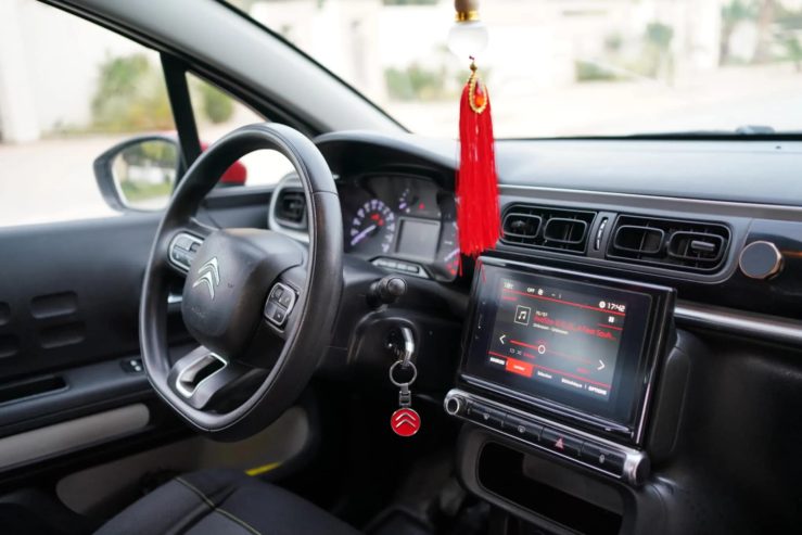 Voiture-economique-Citroen-C3-en-vente-a-Hammam-Chatt-route-GP1