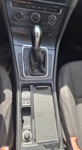 Volkswagen-Golf-7-2018-en-excellente-condition-avecboite-automatique