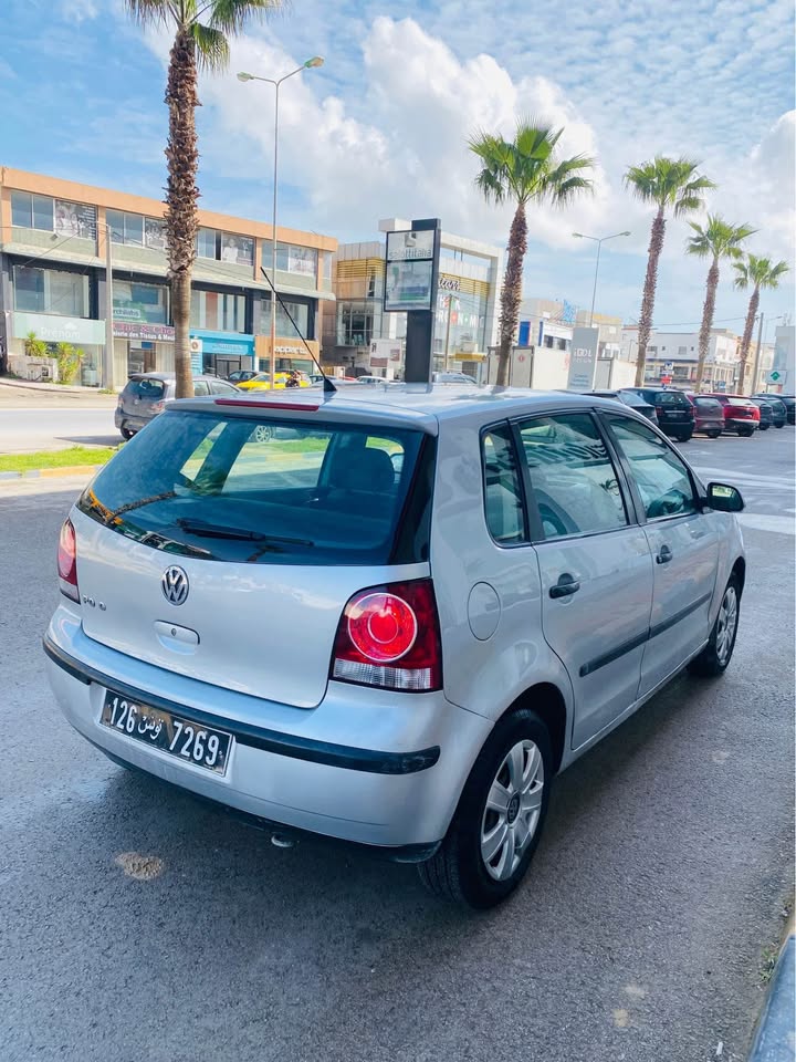 Volkswagen-Polo-2007-manuelle-a-La-Soukra