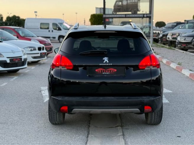 Vue-arriere-de-la-Peugeot-2008-5-CV-Tunisie