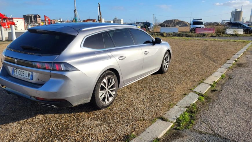 Vue-laterale-Peugeot-508-diesel-a-vendre-a-Fouchana