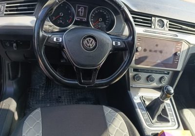 À vendre : Volkswagen Passat Essence