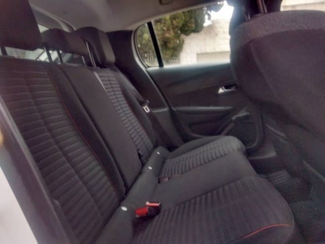 banquette-arriere-Peugeot-208-2022-a-vendre-a-Rades