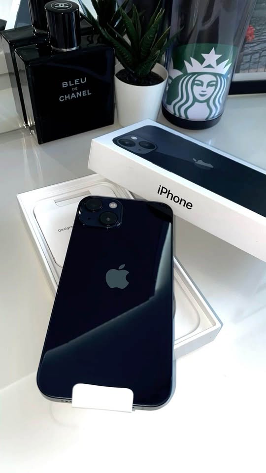 iPhone-14-noir-a-vendre-a-Tunis-en-bon-etat