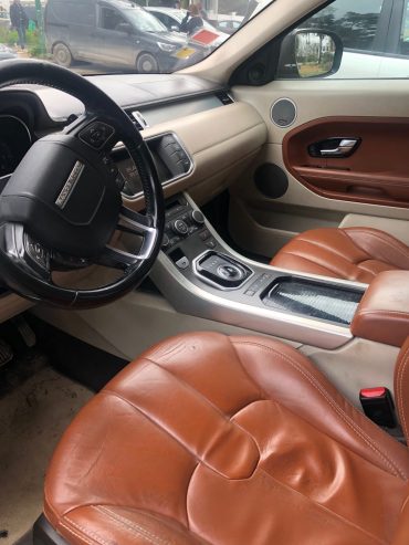 tableau-de-bord-range-rover-evoque-2012