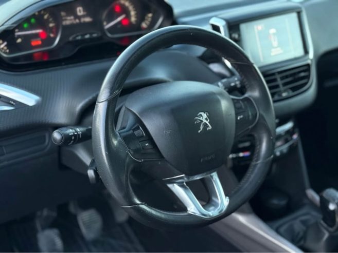 volant-multifications-Peugeot-2008-5-CV-Tunisie