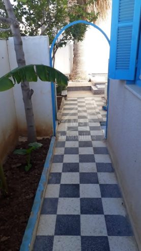 Villa S+2 avec piscine à vendre
