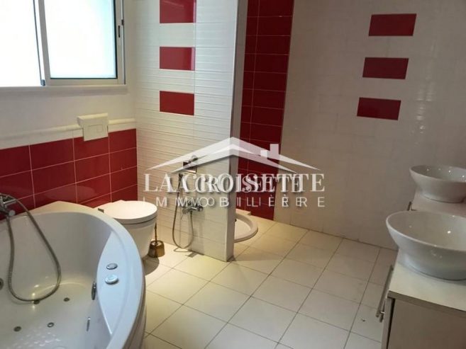 Villa S+5 à Louer pour Usage Bureautique