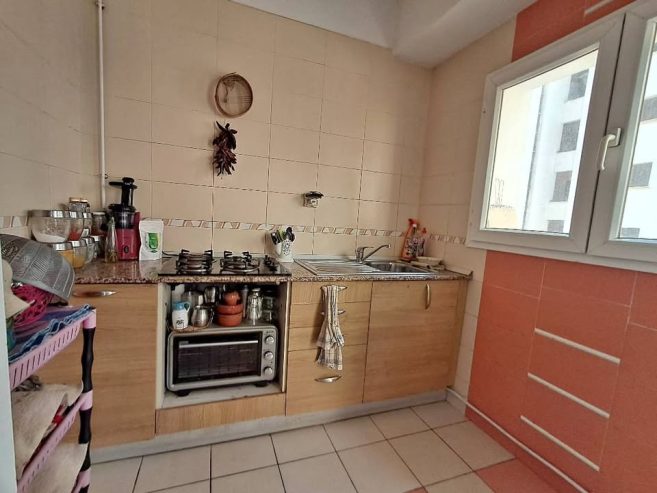 Appartement-S2-a-vendre-a-Cite-El-Wahat-Tunis-88m²