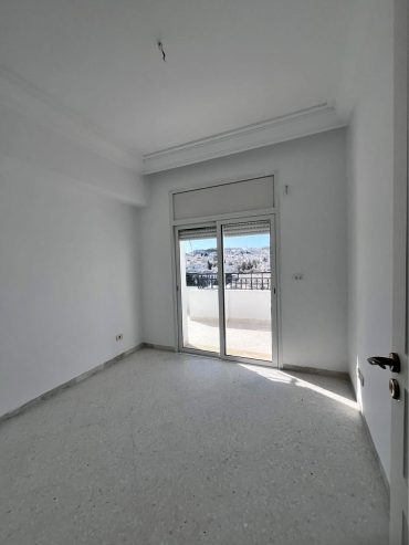Appartement-S3-a-vendre-Ennasr-avec-parking-sous-sol
