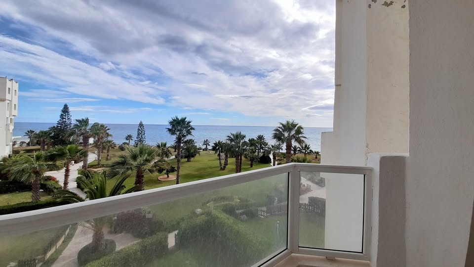 Appartement-pieds-dans-leau-a-louer-Hammamet