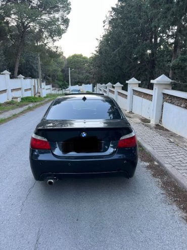 BMW-essence-6-cylindres-3.0L-boite-automatique-a-vendre-en-Tunisie