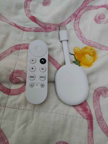Boitier-Android-TV-Google-Chromecast-4K-Ultra-HD-Dolby-Vision-Tunisie-2025